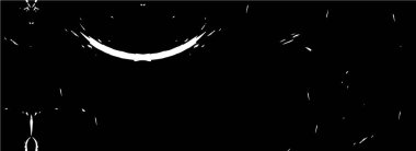 Grunge üst üste biniyor. Soyut siyah-beyaz vektör arkaplanı. Çatlak, leke ve noktalarda kirli desenli tek renkli klasik yüzey. Karanlık korku tarzında eski bir duvar.