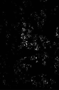 Grunge üst üste biniyor. Soyut siyah-beyaz vektör arkaplanı. Çatlak, leke ve noktalarda kirli desenli tek renkli klasik yüzey. Karanlık korku tarzında eski bir duvar.