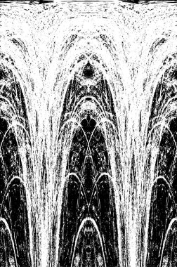 Grunge dikey olarak simetrik siyah beyaz doku. Tek renkli yıpranmış kaplama deseni. 