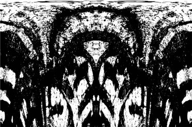 Grunge dikey olarak simetrik siyah beyaz doku. Tek renkli yıpranmış kaplama deseni. 
