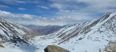 Hint sıradağları, Himalaya sıradağları.