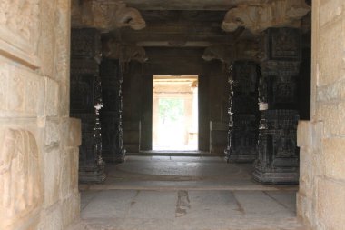 Karnataka tapınağı, Karnataka heykeli, Karnataka turistik yerleri, taş tapınak, Hindistan