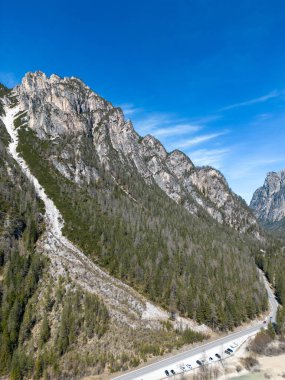 Dağların güzel manzarası