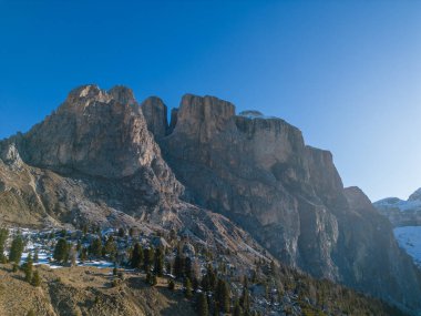 Dolomitlerin güzel manzarası