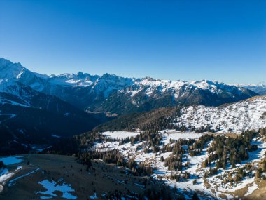 Dağların güzel manzarası