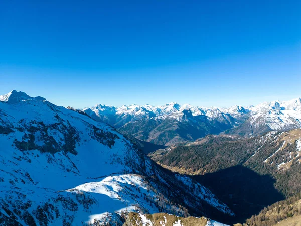 Schöne Aussicht Auf Die Berge — Stockfoto