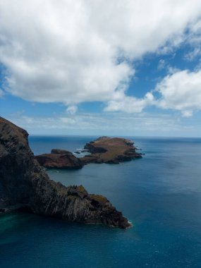Güzel deniz ve okyanusun havadan görünüşü