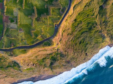 Güzel deniz ve okyanusun havadan görünüşü