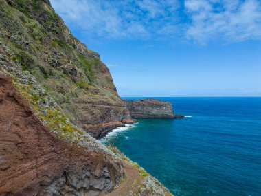Güzel deniz ve okyanusun havadan görünüşü