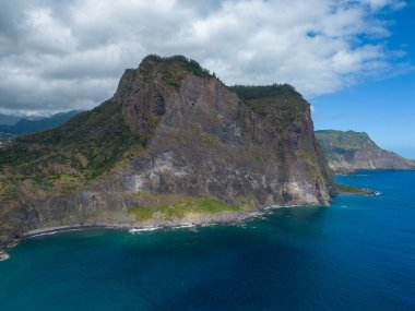 Güzel deniz ve okyanusun havadan görünüşü