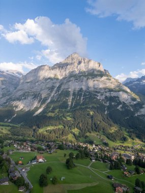 Dağların güzel manzarası