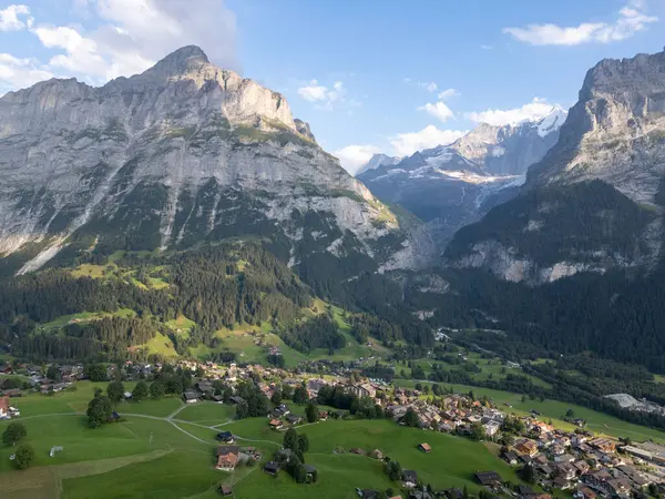 Dağların güzel manzarası