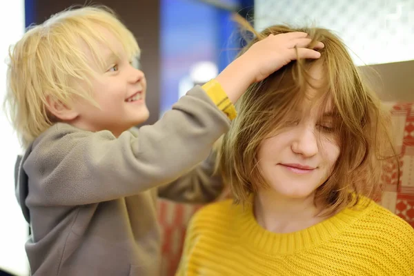 Cute Little Boy Making Funny Hairstyle His Young Mother Preschooler — Stock Photo, Image