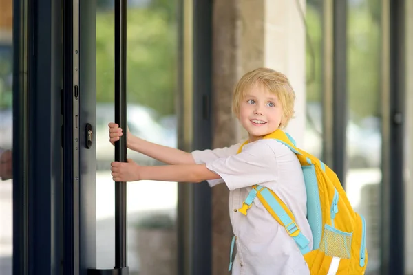 Little Schoolboy Leaves House School Holiday Child Yard Schoolhouse Quality — ストック写真