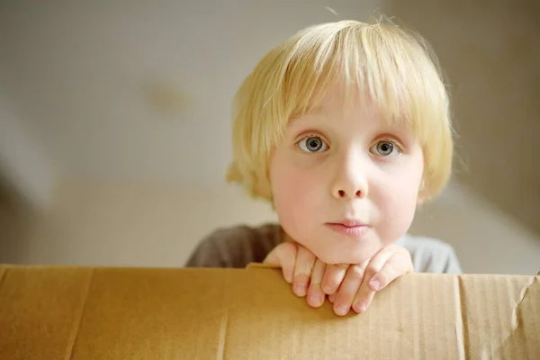 Cute Preschool Boy Playing Cardboard Box Family Move New Home — Stock Photo, Image