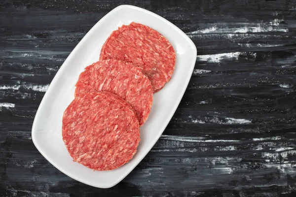 Drei Rohe Burger Mit Rotem Fleisch Für Hamburger Mit Hackfleisch — Stockfoto