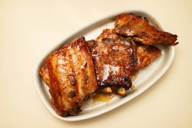 Lezzetli ızgara kaburga