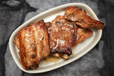 Lezzetli ızgara kaburga