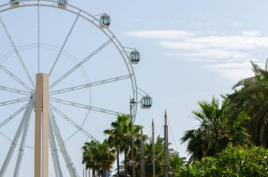 ALMERIA, İspanya - 26 Mayıs 2023 İspanya 'nın Endülüs bölgesindeki Almerya kentinin kültürel ve eğlence programının turistik bileşeni
