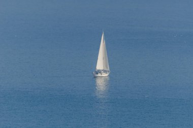 deniz, açık gökyüzü ve masmavi bir deniz, eğlence spor, aktif dinlenme yelken yat