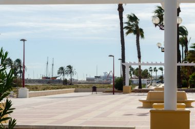 VERA, SPAIN - 23 HAZİRAN 2019 İspanya 'nın Vera şehrinde çok sayıda kültürel ve spor etkinliğinin gerçekleştiği şehir gezisi