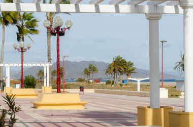 VERA, SPAIN - 23 HAZİRAN 2019 İspanya 'nın Vera şehrinde çok sayıda kültürel ve spor etkinliğinin gerçekleştiği şehir gezisi