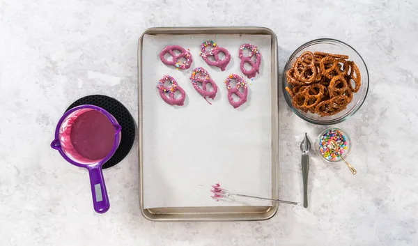 Flat Lay Dipping Pretzels Twists Melted Chocolate Make Mermaid Pretzel — Stock Photo, Image