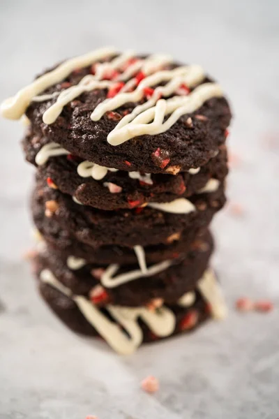 Biscoitos Chocolate Recém Assados Com Batatas Fritas Hortelã Pimenta Com — Fotografia de Stock