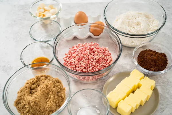 Ingredientes Medidos Tigelas Mistura Vidro Para Assar Biscoitos Chocolate Com — Fotografia de Stock