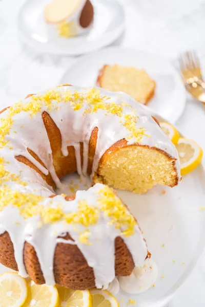 Sliced Lemon Bundt Cake Decorated Lemon Zest Cake Stand — Stock Photo, Image