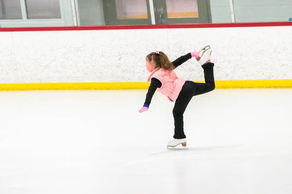 스케이팅 연습을 스케이트 — 스톡 사진