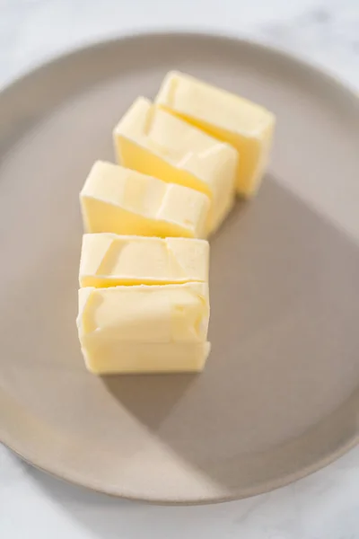 Zmiękczone Patyki Niesolonego Masła Blacie Kuchennym — Zdjęcie stockowe