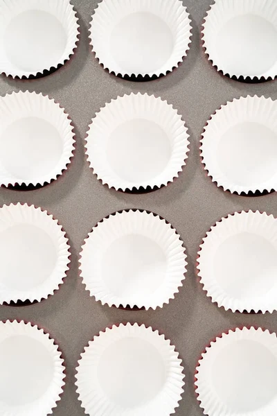 Scooping Cake Beslag Met Deeg Primeur Cupcake Folie Liners Chocolade — Stockfoto