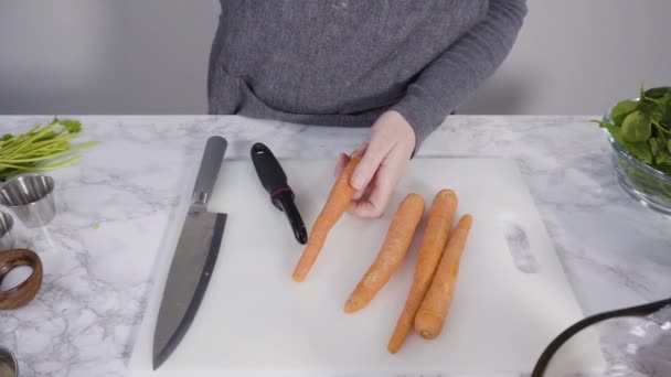 Curring Warzywa Białej Desce Gotowania Wegetariańskiej Zupy Białej Fasoli — Wideo stockowe