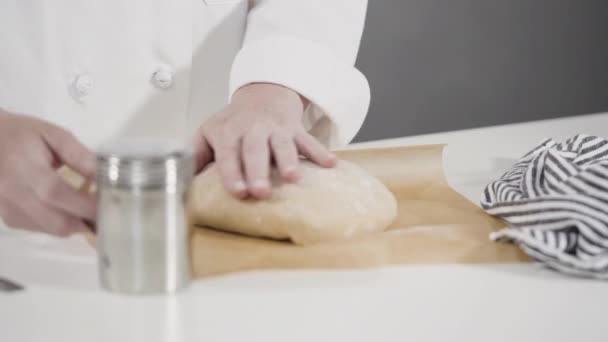 Випічка Домашнього Хліба Пшениці Кислого Тіста Чавунній Печі — стокове відео