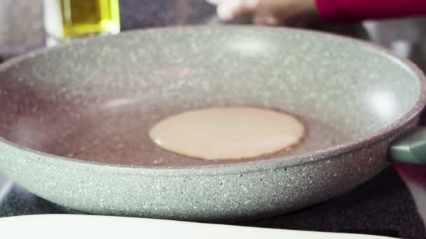 Frying Small Pancakes Kefir Base Frying Pan — Stock Video