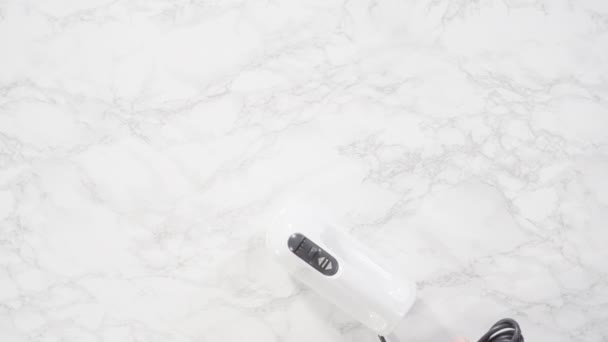 Пласка Лежала Крок Кроком Інгредієнти Випічки Журавлинних Кексів Мармуровій Поверхні — стокове відео