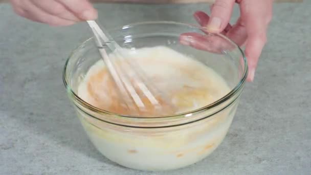 Time Lapse Step Step Mixing Ingredients Glass Mixing Bowl Make — Stockvideo