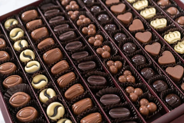 Коробка Изысканных Сортов Шоколада Большой Коробке — стоковое фото