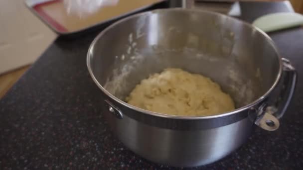 Крок Кроком Хліб Випічки Кислого Хліба Житловій Кухні — стокове відео