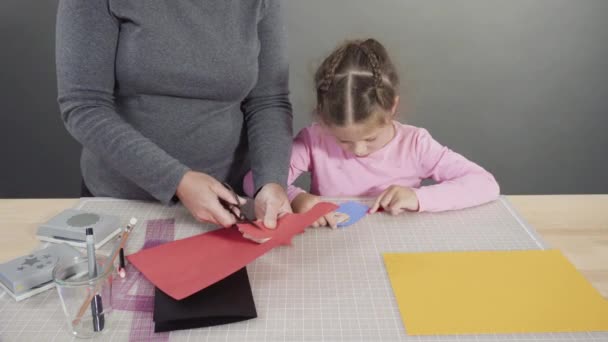 Little Girl Making Handmade Fathers Day Card Construction Paper — Stock Video