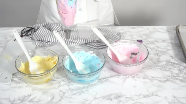 Step Step Mixing Food Coloring Meringue Bake Unicorn Meringue Cookies — Stock Video