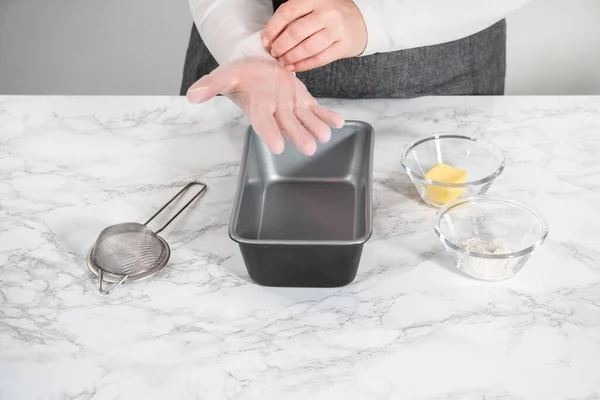 Measured Ingredients Glass Mixing Bowl Greased Baking Pan Baking — Stock Photo, Image