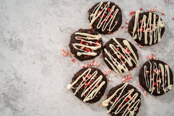 Biscoitos Chocolate Recém Assados Com Batatas Fritas Hortelã Pimenta Com — Fotografia de Stock