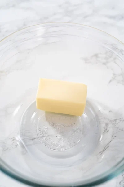 Vara Derretimento Manteiga Sem Sal Microondas — Fotografia de Stock