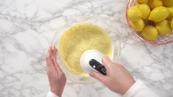 Leżeć Płasko Krok Kroku Składniki Mieszania Szklanej Misce Przygotowania Ciasta — Wideo stockowe