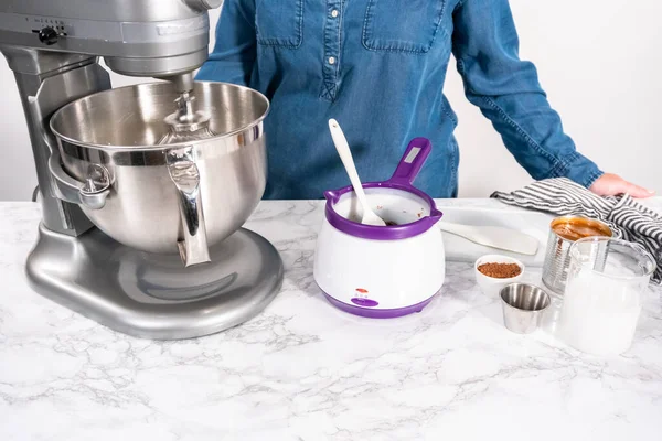 Mixing Ingredients Standing Kitchen Mixer Make Homemade Chocolate Ice Cream — Stock Photo, Image