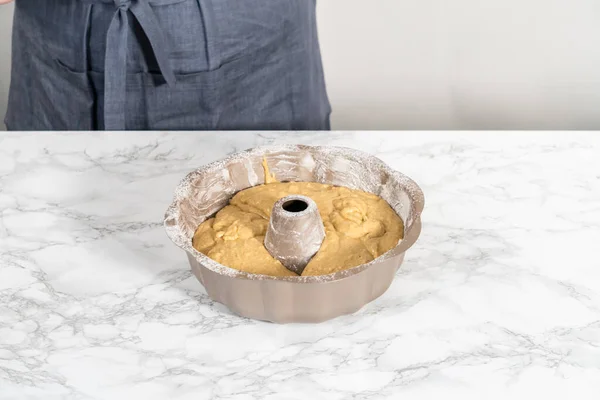 Filling Metal Bundt Cake Pan Cake Butter Bake Eggnog Bundt — Stock Photo, Image