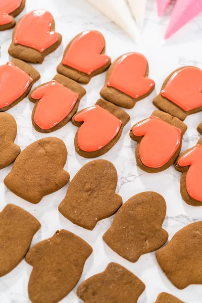 Decorating Christmas Gingerbread Cookies Royal Icing — Stock Photo, Image