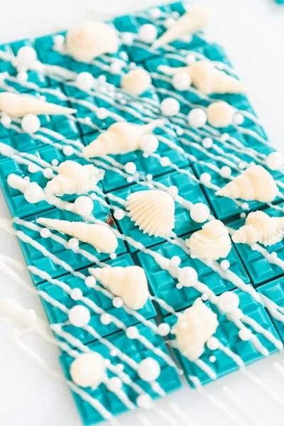 Mini Mermaid Chocolate Bars Drizzled White Chocolate Sprinkling White Pearl — Stock Photo, Image